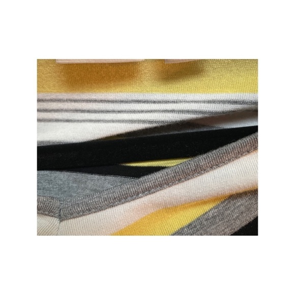 💕SALE 4 for $10💕Graceful Women’s Zenergy by Chico’s Yellow Striped Blouse Size 1 - Picture 4 of 8